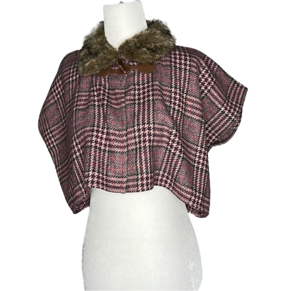 St. Bernard Plaid Gingham Cape Faux Fur Collar